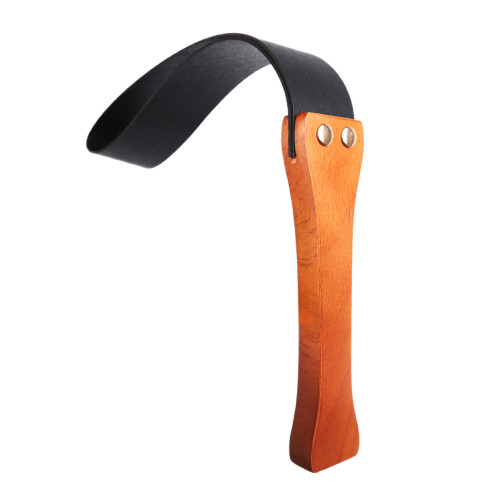 Черная плётка-падл БДСМ из кожи с деревянной ручкой флоггер Indulgent