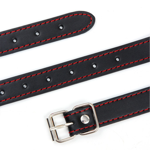 Силиконовый кляп в виде косточки Doggi Shrim Red